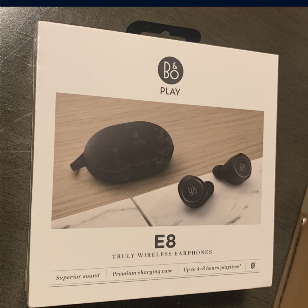 Bang & Olufsen Beoplay E8